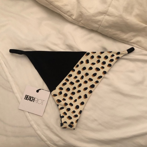 Beach Riot swim bottoms - Picture 3 of 5
